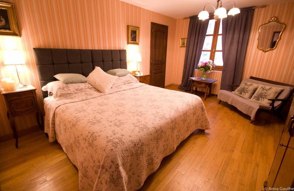 Bed and Breakfast Le Cheval Blanc Сент-Антонен Экстерьер фото